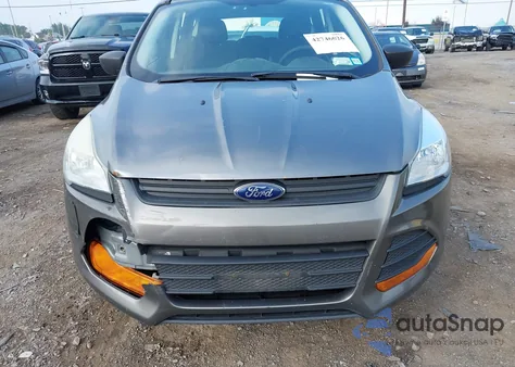 2014 Ford Escape S z USA, uszkodzony, nr VIN 1FMCU0F73EUC98951